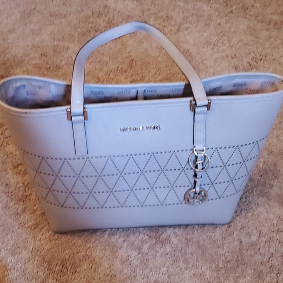 Michael Kors purse - Picture 1 of 4